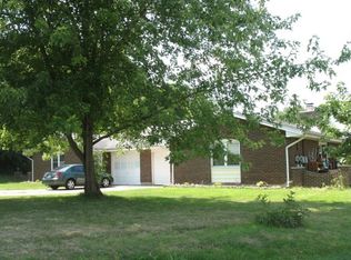 6620-6622 Conway Dr, Enon, OH 45323