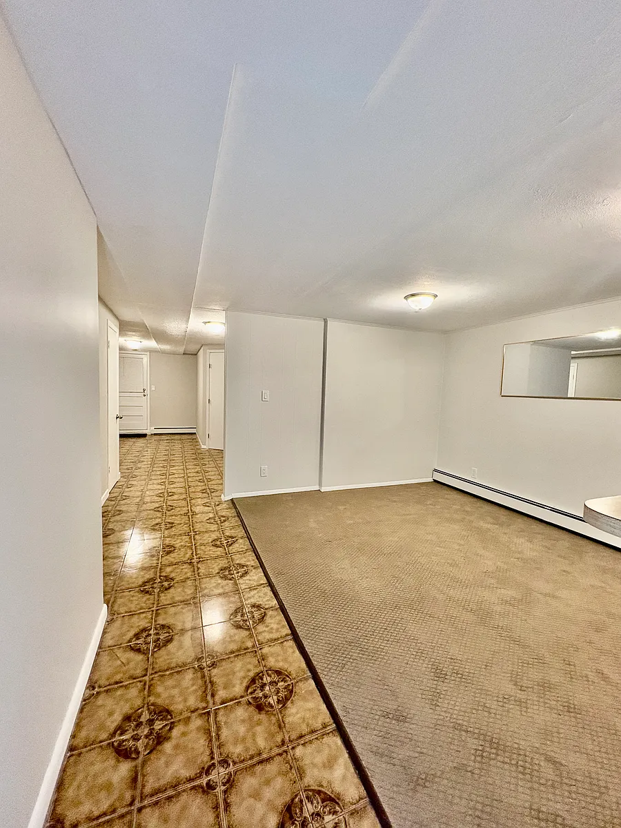 Building Photo - 154-27 20th Rd #1