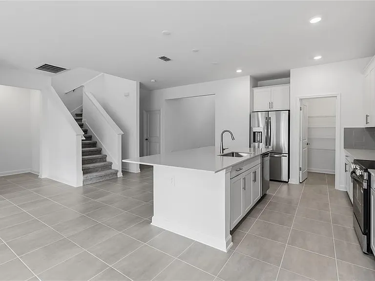 5512 Fiona Ln — Photo 10