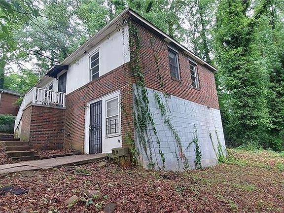 2nd image of 2980 Wanda Cir SW