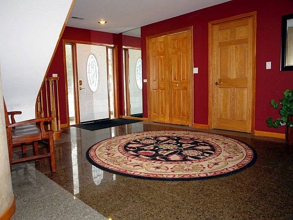 3rd image of 408 E Lake Shore Dr