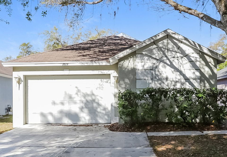 1st image of 2619 Golden Antler Ln