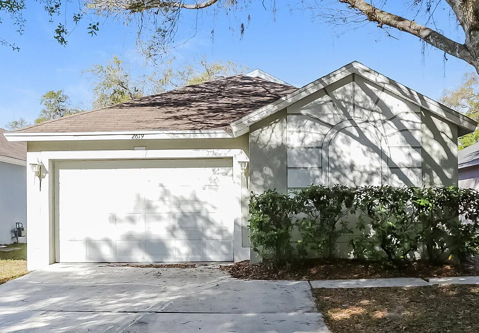 2619 Golden Antler Ln