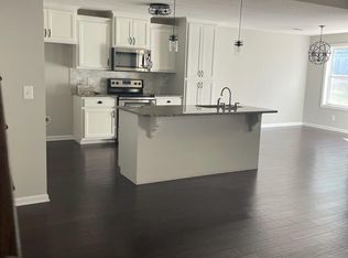 1189 Gentry Dr, Clarksville, TN 37043