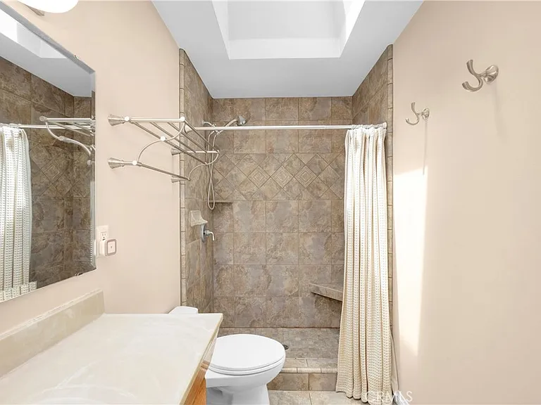 1521 S Dallas Dr — Photo 9
