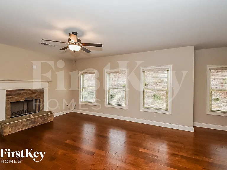 130 Village Park Dr — Photo 3