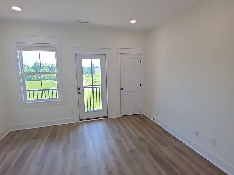 1334 Belfair St — Photo 5