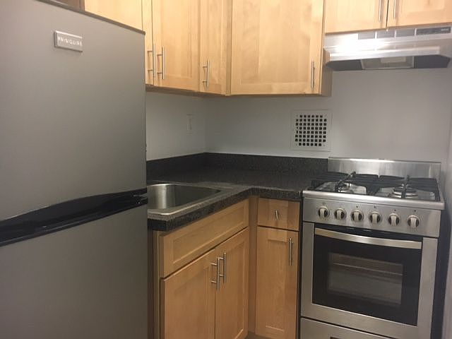 1st image of 145 E 15th St APT 3-B