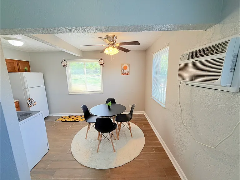 1437 Ambrose Ave #3 — Photo 6