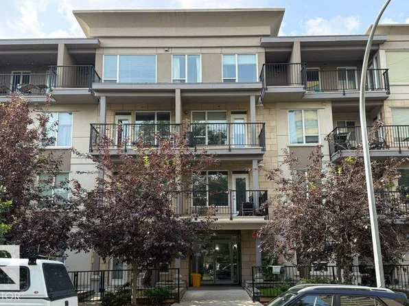 9907 91st Ave NW #207, Edmonton, AB T6E 2T7