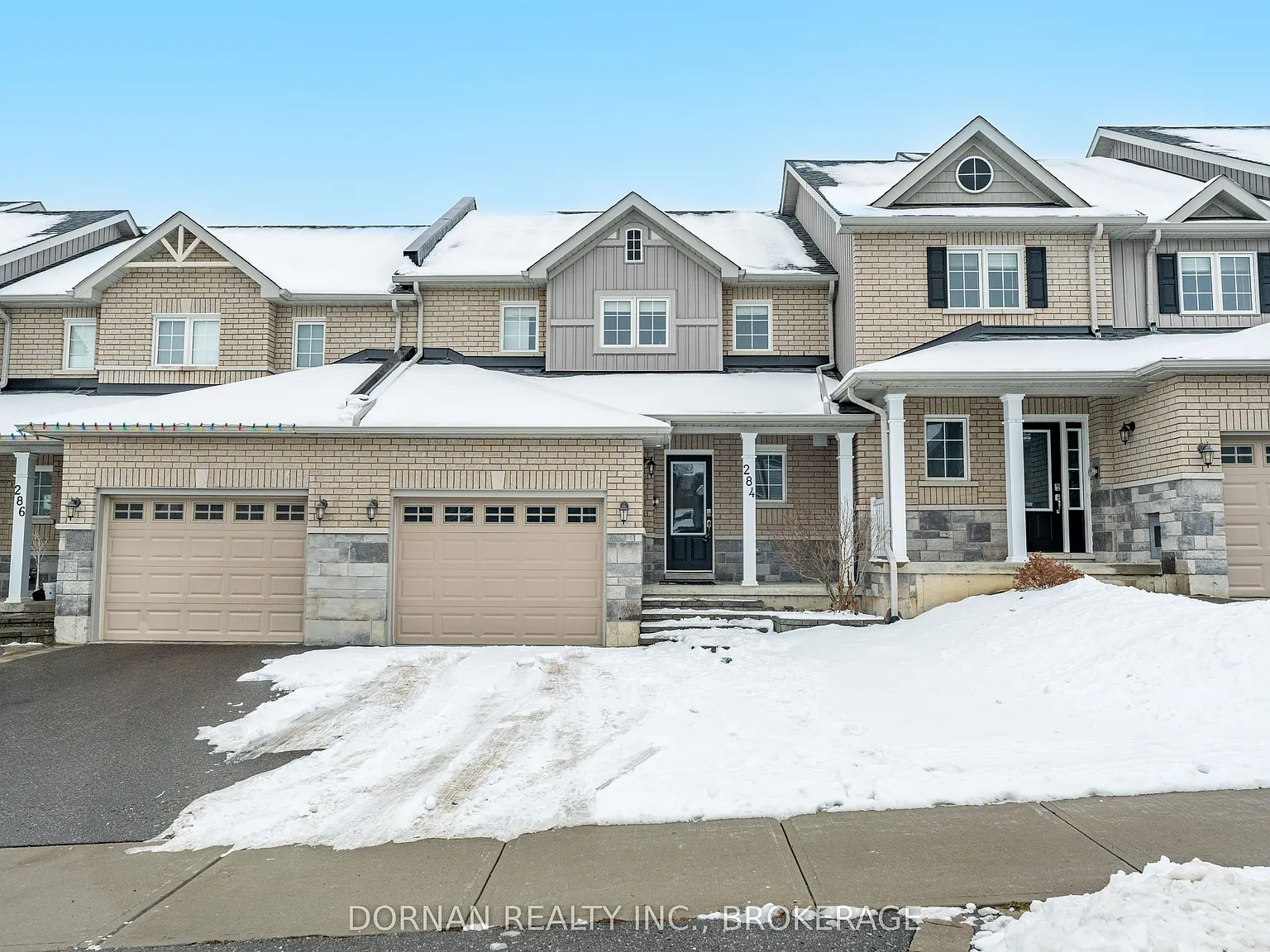 3 bed, $2,400 — Photo 2