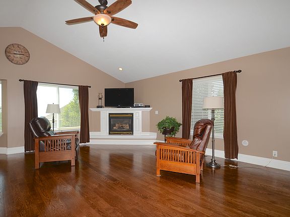 Great room off kitchen