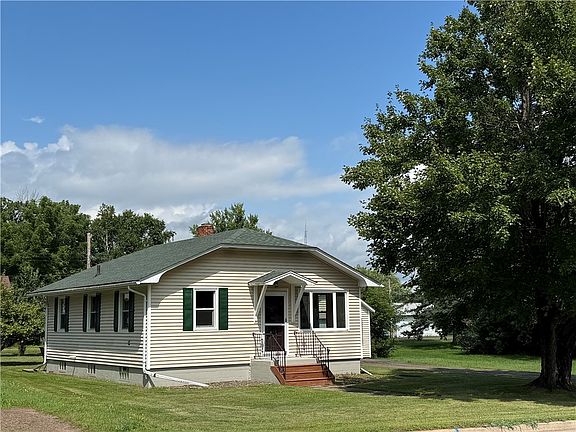 3rd image of 109 2nd Avenue