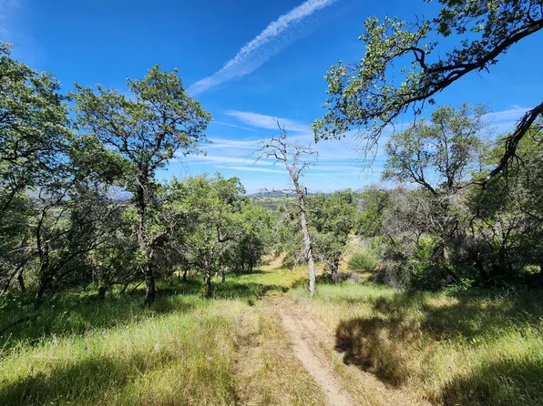 16241 Beyers Ln, Grass Valley, CA 95949