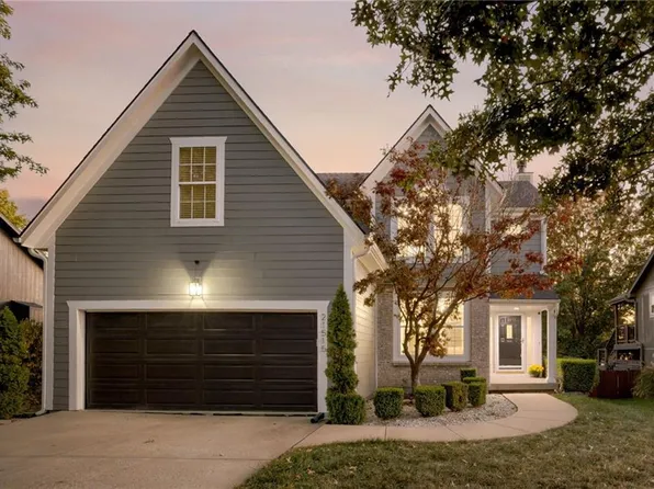 21515 W 57th Ter, Shawnee, KS 66218