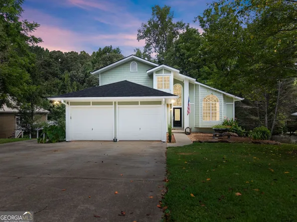 272 Indian Cove Dr, Dawsonville, GA 30534