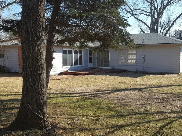 509 Tom Smith Cir, Abilene, KS 67410