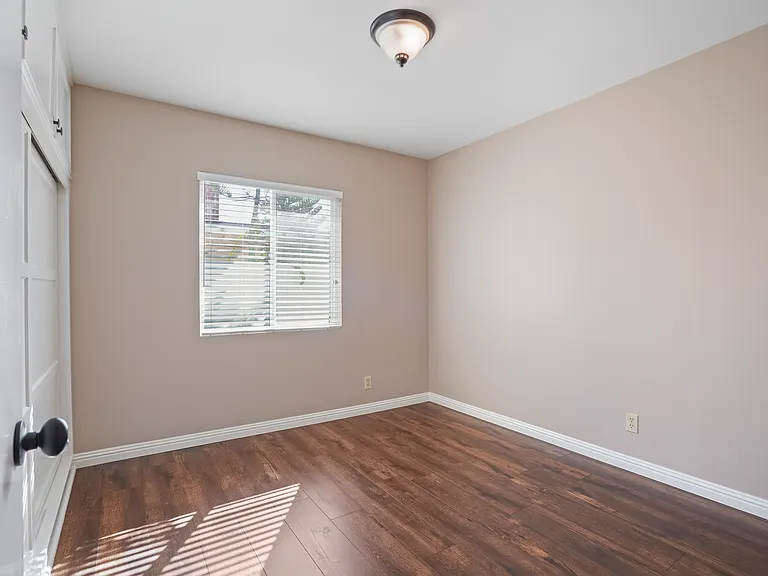 5000 Merrill St — Photo 17
