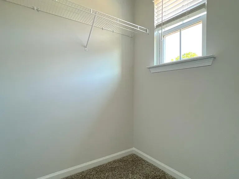 728 Denberg Ln — Photo 22