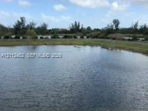 5200 NW 31st Ave APT 37, Fort Lauderdale, FL 33309