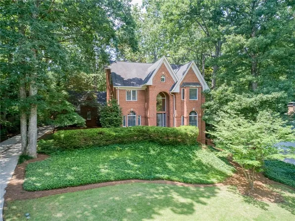 1135 Winding Creek Trl, Atlanta, GA 30328