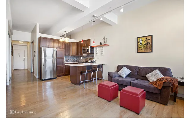 Rented by Douglas Elliman | media 22