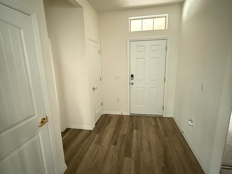 11816 Shine View Ln — Photo 1