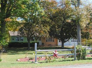 4407 Johnny Cake Ln, Albion, NY 14411