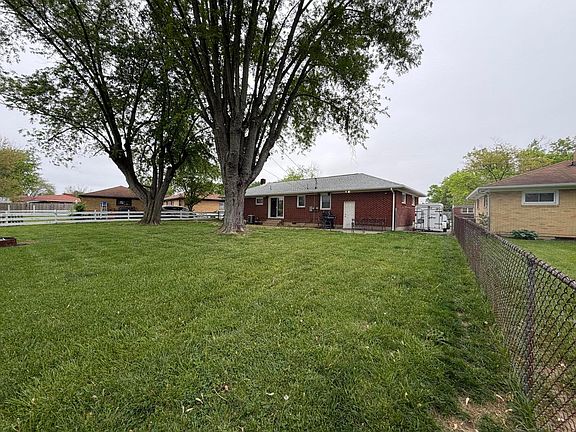 5th image of 5145 Ridgewood Rd W