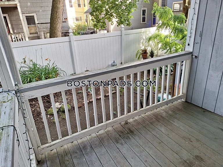 64 Pleasant St #1 — Photo 55