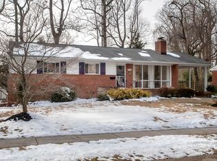 9714 Holmhurst Rd, Bethesda, MD 20817