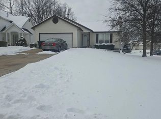 136 Hollow Creek Ct, Saint Peters, MO 63376