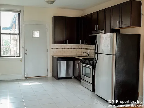 2870 N Clark St #3 Photo 1