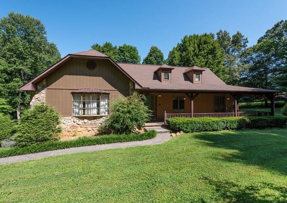 1st image of 117 Tall Pines Ln
