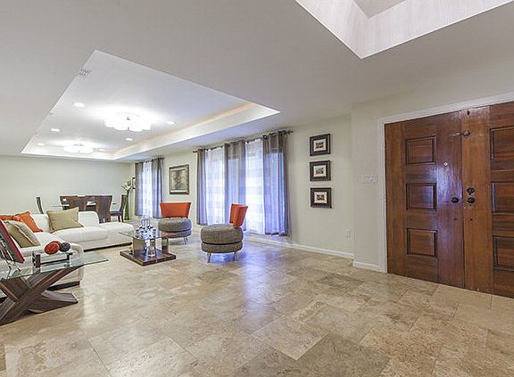5th image of 2412 Park Cir