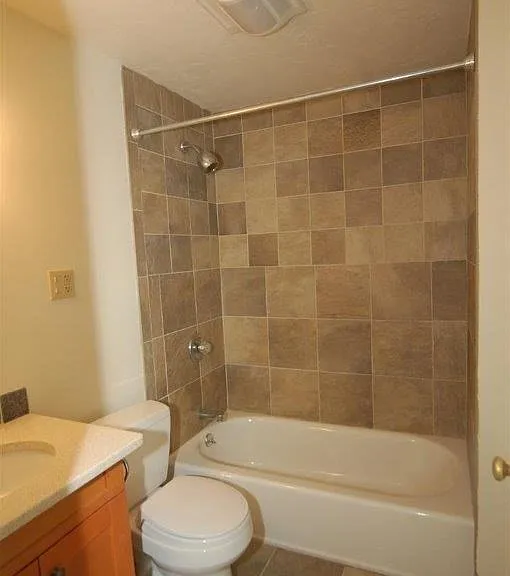 122 Warren St #1 — Photo 7