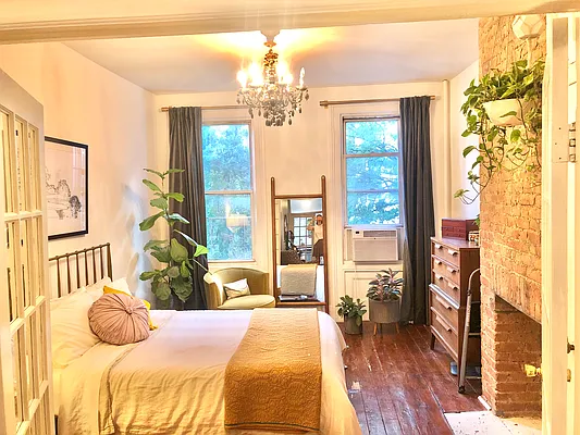 Rented by Brooklyn Real Estate Services | media 14