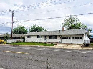 7865 Division Rd, White City, OR 97503