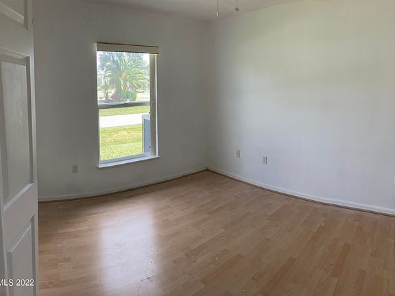 4th image of 2301 Cogan Dr SE