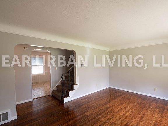3rd image of 103 Flora Dr