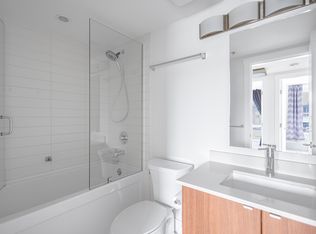 735 W 15th St #206, North Vancouver, BC V7L 2S5