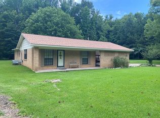 421 River Rd, Grenada, MS 38901