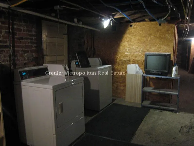 34 Charter St #4B — Photo 13