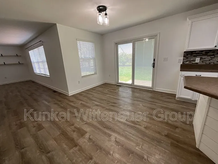 2621 Greystone Estates Pkwy — Photo 10