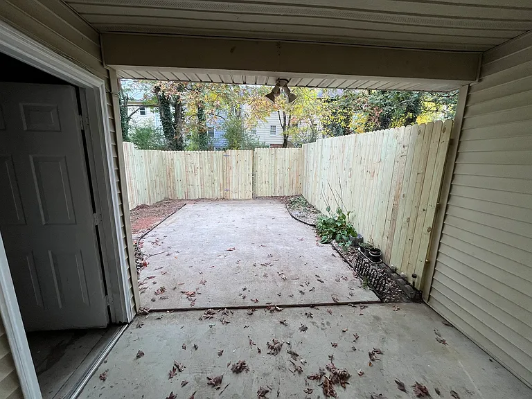 255 Farrell Ln — Photo 11
