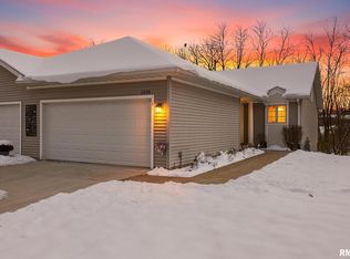 1320 W Cress Creek Ct, Peoria, IL 61614