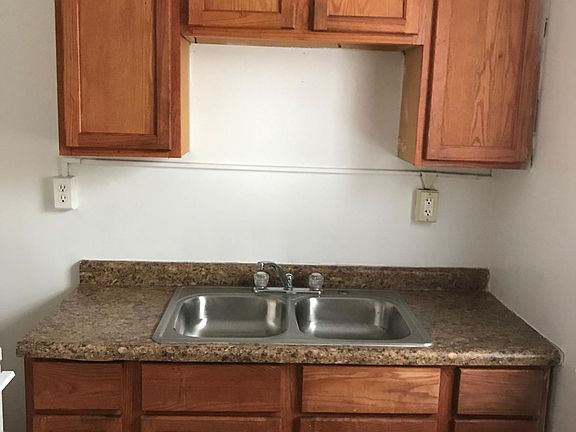 4th image of 29 Bankers Ln #29D