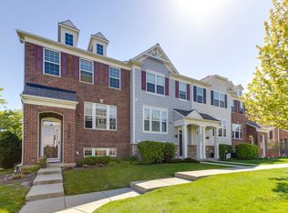 3219 Coral Ln, Glenview, IL
