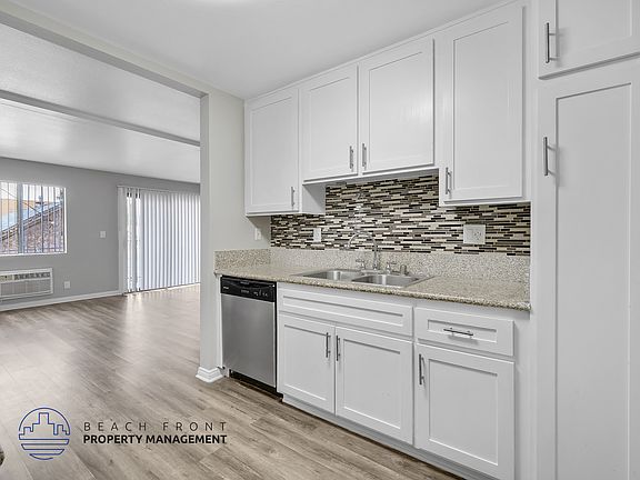 4th image of 441 Nebraska Ave APT 28