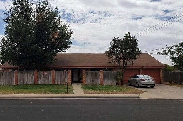 1st image of 4325 Greenbriar Dr